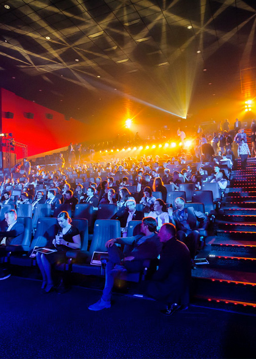 Kinepolis Luik - Volle zaal met sfeerverlichting